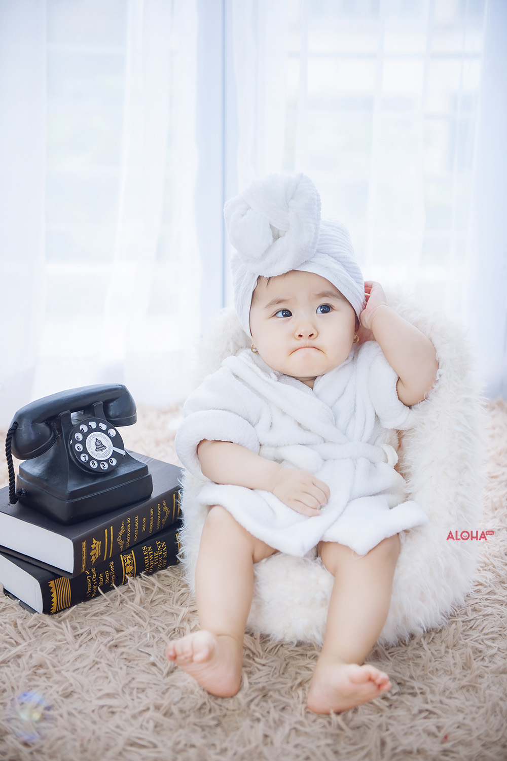 album ảnh bé thỏ con chiên bánh